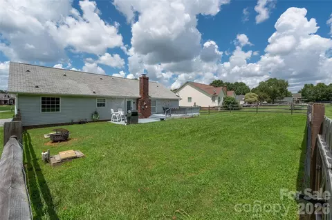 Exterior - 3209 Monte Dr, Monroe, NC 28110 photo 2 of 4