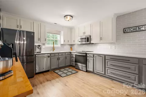 Kitchen - 3209 Monte Dr, Monroe, NC 28110 photo 2 of 8