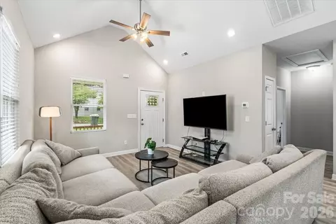 Living - 902 4th St, Spencer, NC 28159 photo 1 of 2