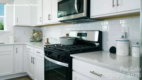 483 Dazzle Loop, Newton, NC 28658 photo 5