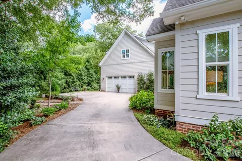 Exterior - 216 Catawba Ave, Davidson, NC 28036 photo 4 of 4