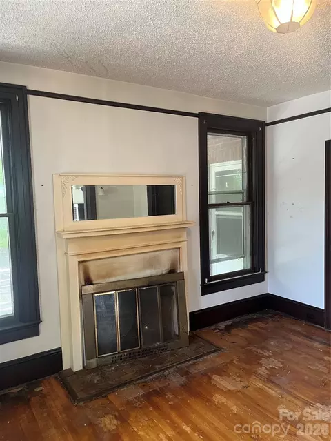 Living - 108 Harwood St, Albemarle, NC 28001 photo 2 of 6