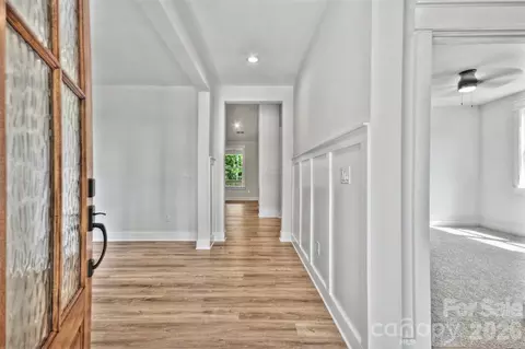 Entry Way - 3165 Timber Run Ln, Maiden, NC 28650 photo 1 of 4