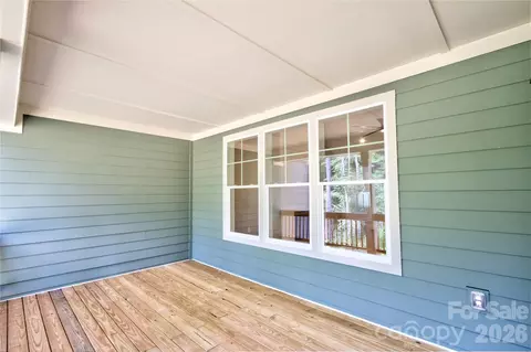 Exterior - 3165 Timber Run Ln, Maiden, NC 28650 photo 2 of 5