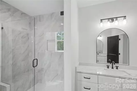 Bath - 3165 Timber Run Ln, Maiden, NC 28650 photo 1 of 2