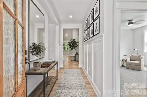 Entry Way - 3165 Timber Run Ln, Maiden, NC 28650 photo 2 of 4