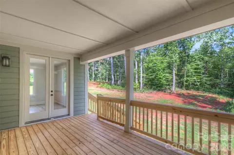 Exterior - 3165 Timber Run Ln, Maiden, NC 28650 photo 4 of 5