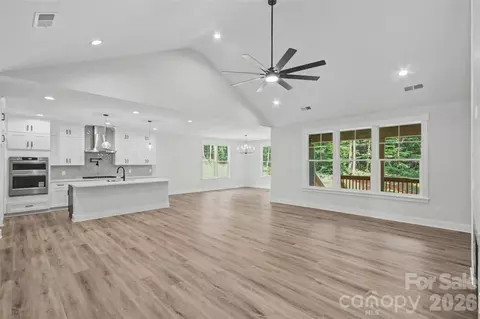 Living - 3165 Timber Run Ln, Maiden, NC 28650 photo 4 of 7