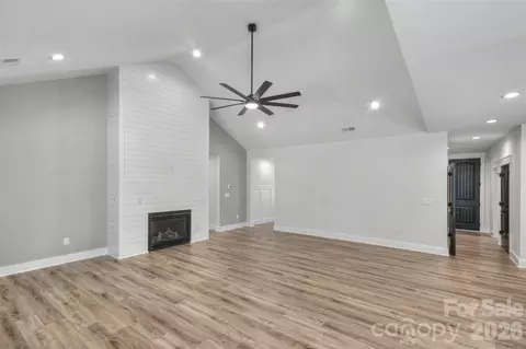 Living - 3165 Timber Run Ln, Maiden, NC 28650 photo 5 of 7