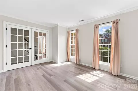 Living - 505 Whitehead Ct, Fort Mill, SC 29708 photo 1 of 4