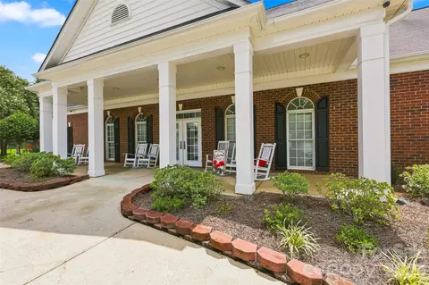 Exterior - 505 Whitehead Ct, Fort Mill, SC 29708 photo 3 of 4