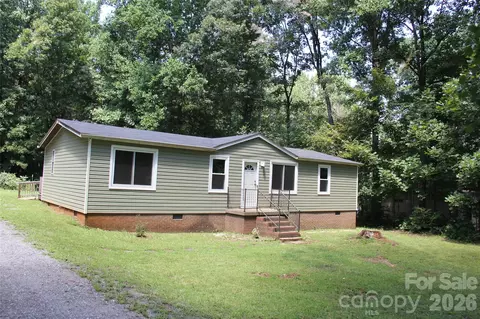 177 Hallmark Estates Dr, Statesville, NC 28625