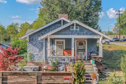 24 Timothy St, Asheville, NC 28801