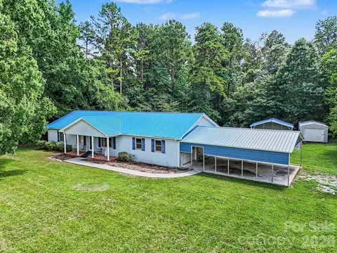712 Turrentine Church Rd, Mocksville, NC 27028