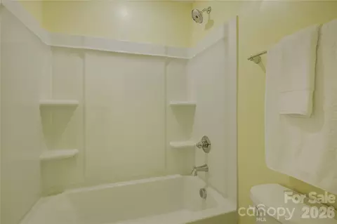 Bath - 3056 Patchwork Ct, Fort Mill, SC 29708 photo 6 of 6