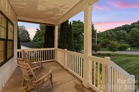 Exterior - 394 Kellwood Dr, Boone, NC 28607 photo 5 of 8