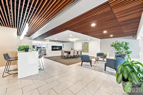 1323 Queens 419 Rd #419, Charlotte, NC 28207