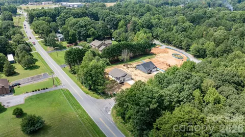 View/Area - 2827 17th Street Ne Ct NE, Hickory, NC 28601 photo 2 of 2