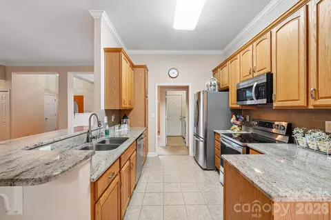 Kitchen - 7267 Kiskadee Dr, Denver, NC 28037 photo 2 of 3