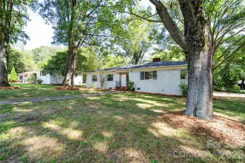6109 Robinson Church Rd, Charlotte, NC 28215