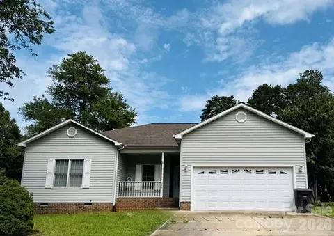 364 Brookfield Dr, Statesville, NC 28625