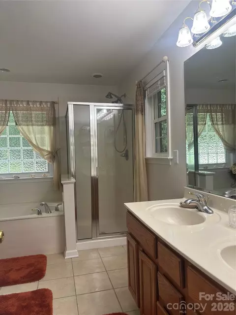 Bath - 7097 Windy Pine Cir, Denver, NC 28037 photo 2 of 3