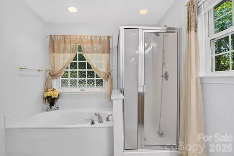 Bath - 7097 Windy Pine Cir, Denver, NC 28037 photo 2 of 2