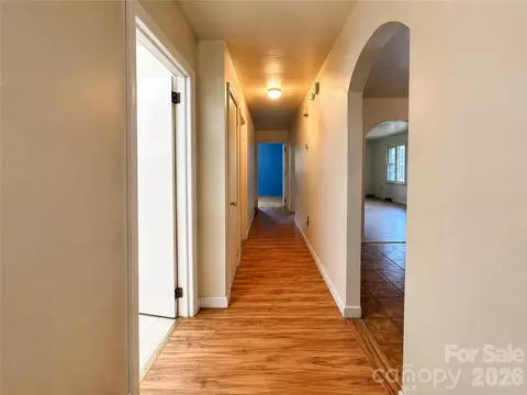 Entry Way - 440 Us 19e Hwy, Spruce Pine, NC 28777 photo 1 of 1