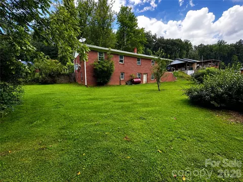 Exterior - 440 Us 19e Hwy, Spruce Pine, NC 28777 photo 2 of 3
