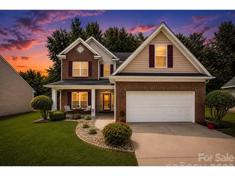 4008 Asher Ct, Charlotte, NC 28215
