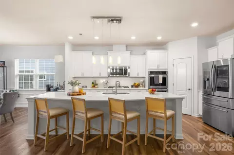 Kitchen - 355 Kentmere Ln, Clover, SC 29710 photo 4 of 4