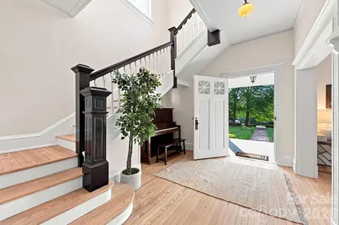 Entry Way - 559 N Main St, Davidson, NC 28036 photo 1 of 2