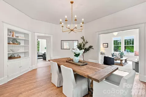 Dining - 559 N Main St, Davidson, NC 28036 photo 2 of 3