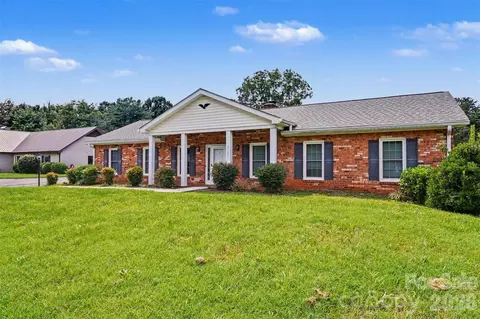 Exterior - 3120 Middlebrook Dr, Clemmons, NC 27012 photo 3 of 4