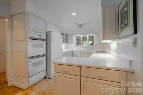 Kitchen - 1225 Hogback Mountain Rd, Tryon, NC 28782 photo 3 of 3