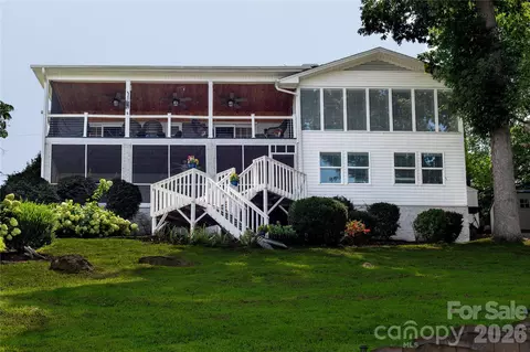 220 Lakeshore Ln, Taylorsville, NC 28681