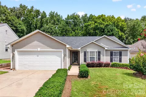 2627 Bridgeville Ln, Charlotte, NC 28262