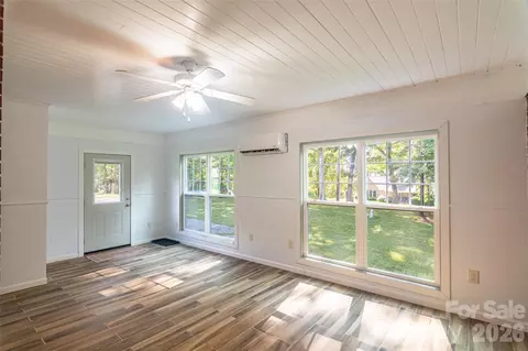 Living - 156 Eskimo Dr, Bostic, NC 28018 photo 4 of 4