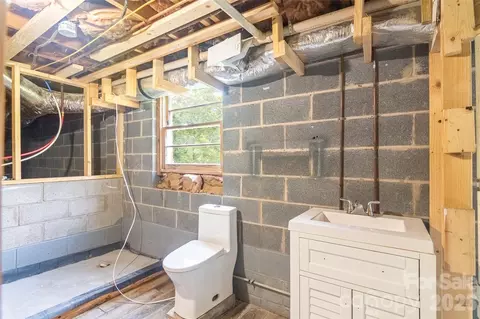 Bath - 156 Eskimo Dr, Bostic, NC 28018 photo 3 of 3