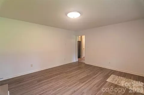 Living - 156 Eskimo Dr, Bostic, NC 28018 photo 3 of 4