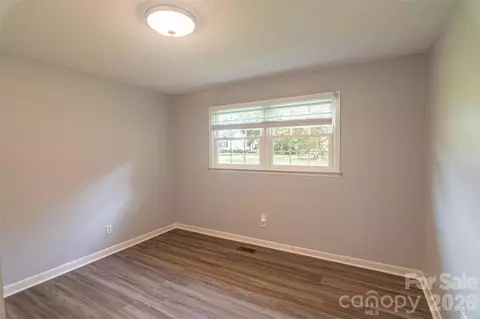 Bedroom - 156 Eskimo Dr, Bostic, NC 28018 photo 1 of 3