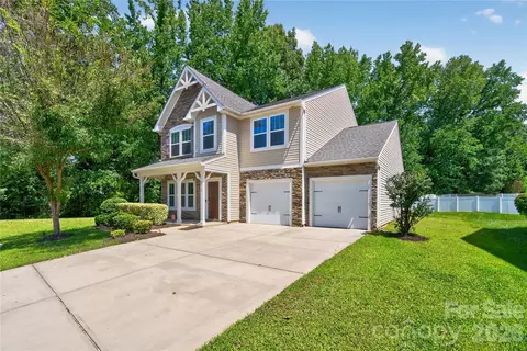 2512 Viburnum Ct, Charlotte, NC 28215