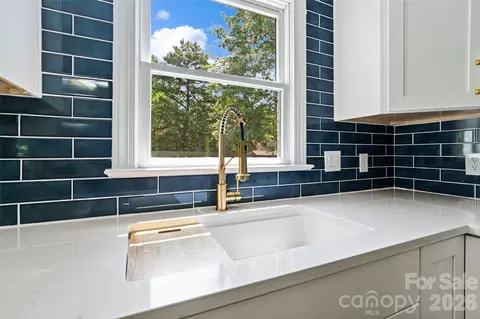690 Knighton Hill Rd, Rock Hill, SC 29732
