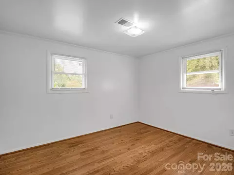 Bedroom - 617 Harris Henrietta Rd, Forest City, NC 28043 photo 3 of 7