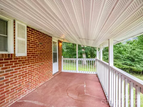 Exterior - 617 Harris Henrietta Rd, Forest City, NC 28043 photo 4 of 7