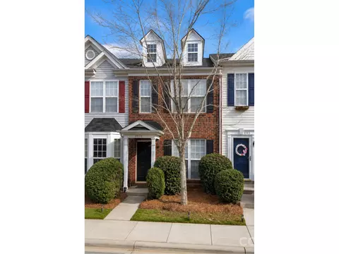8939 Gerren Ct, Charlotte, NC 28217