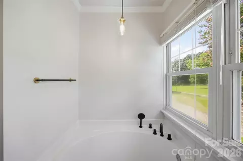Bath - 101 Sunset Dr, Stanley, NC 28164 photo 3 of 4
