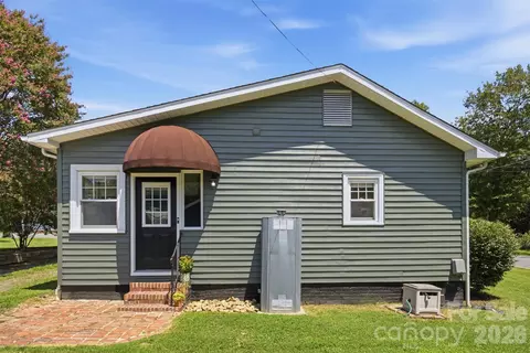 Exterior - 101 Sunset Dr, Stanley, NC 28164 photo 4 of 5