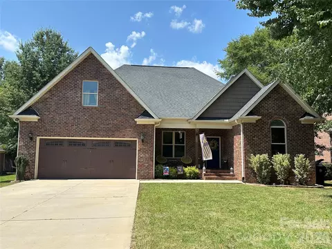 142 Bald Cypress Ln, Mooresville, NC 28115