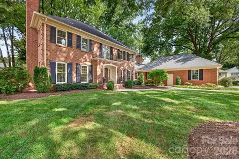 2349 Thetford Ct, Charlotte, NC 28211